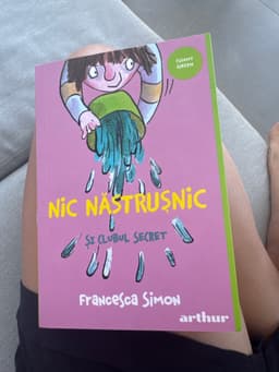 Nic Nastrusnic si clubul secret