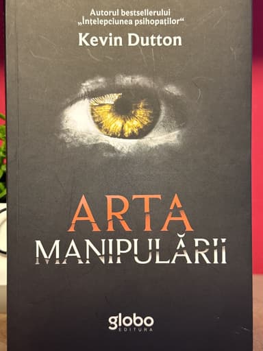 Coperta cărții Arta manipularii